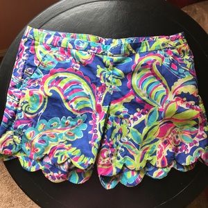Lilly Pulitzer Scalloped Shorts Size 4